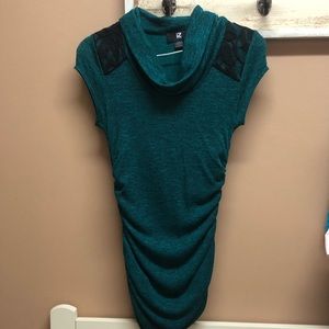 NWOT IZ Byer cute top